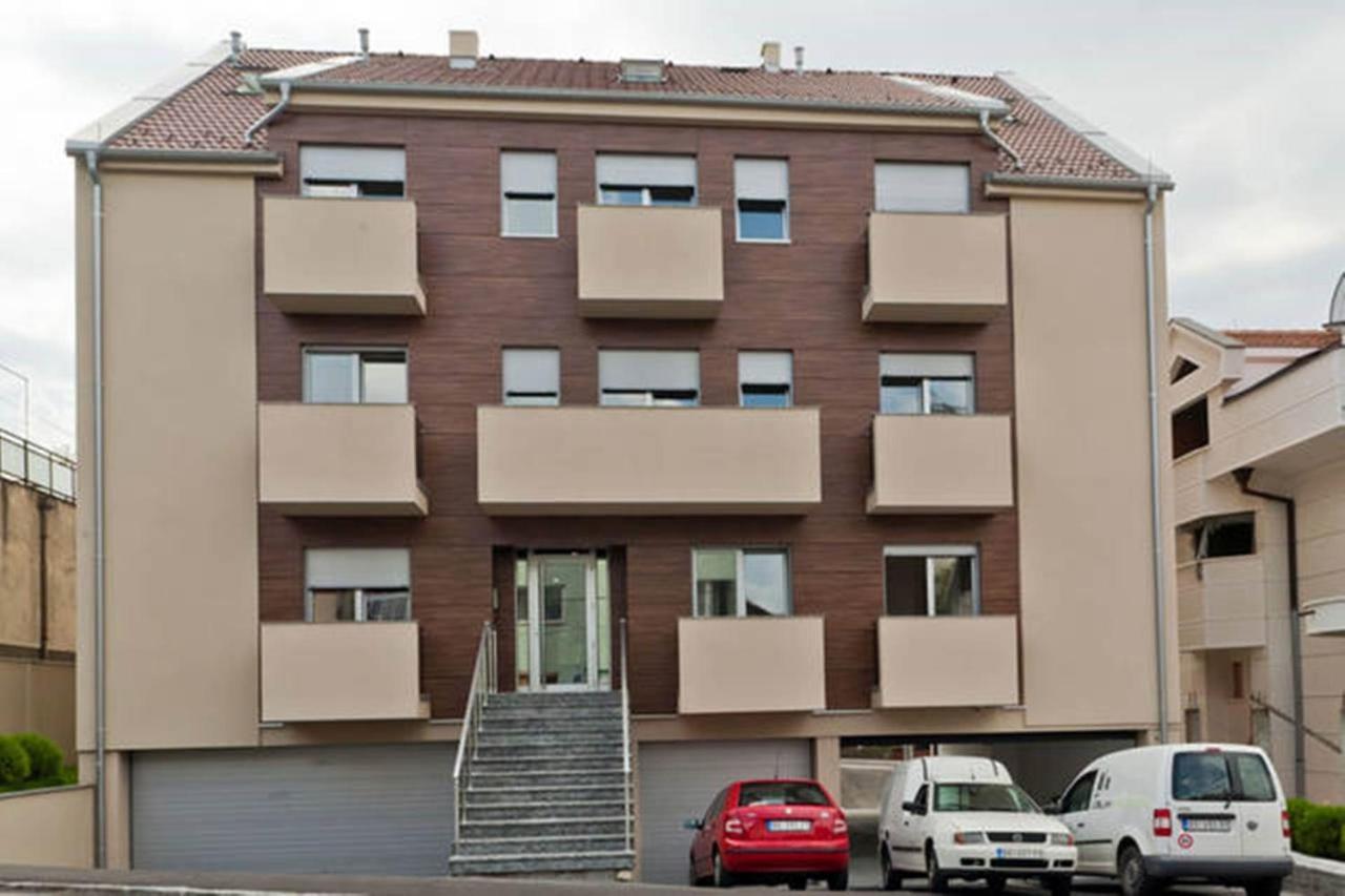 Lazic Apartment Белград Екстериор снимка