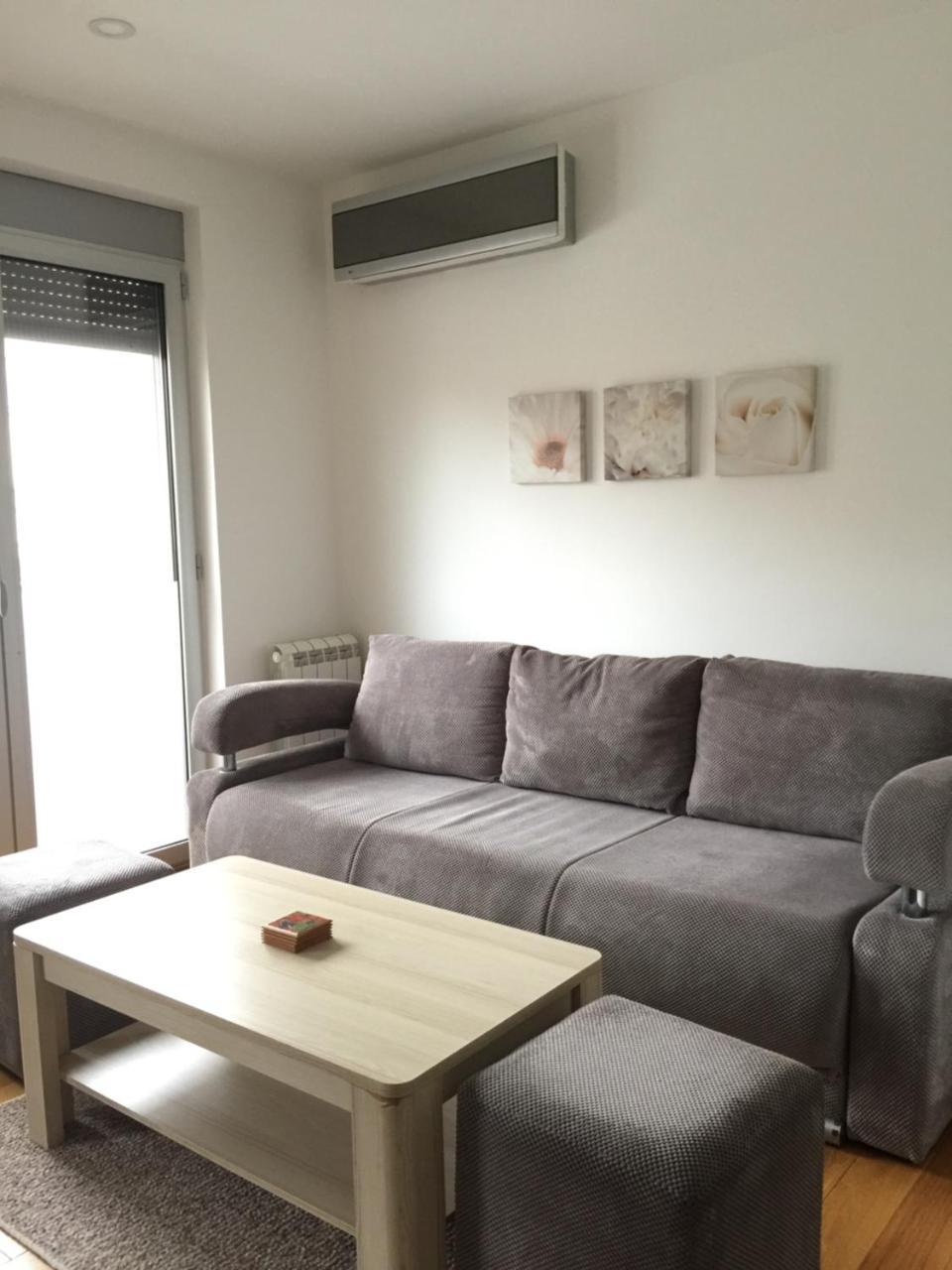 Lazic Apartment Белград Екстериор снимка